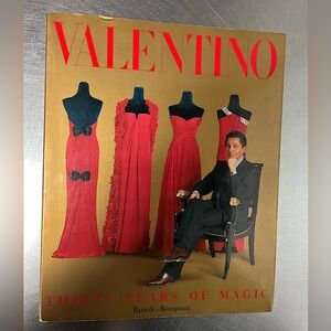 Valentino, Thirty Years of Magic